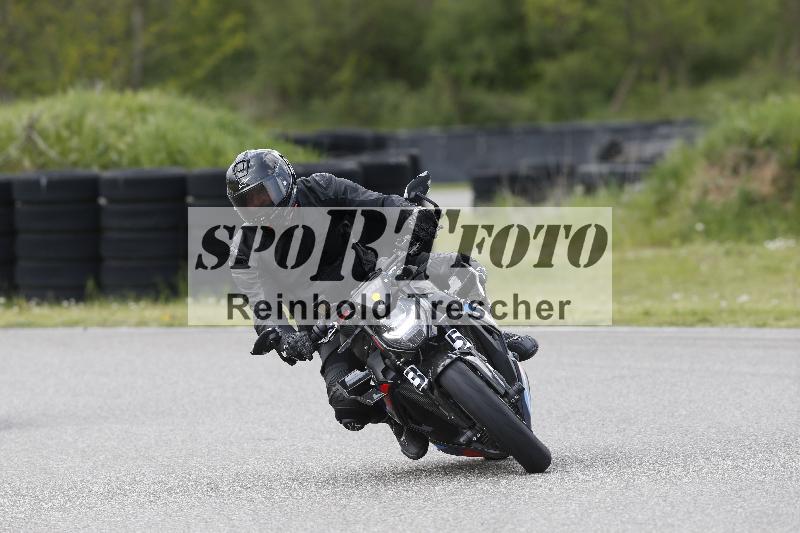 Archiv-2025/09 22.04.2025 Cornu Master School ADR/rot-rouge/35